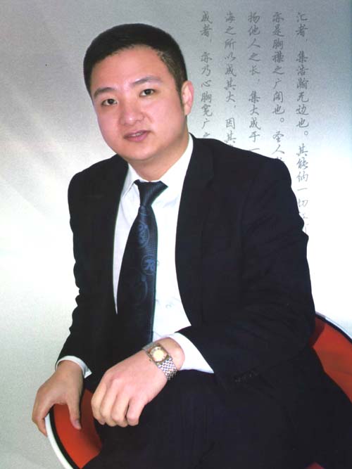 徐振忠:匯“龍”之精髓 創(chuàng)五金衛(wèi)浴專家